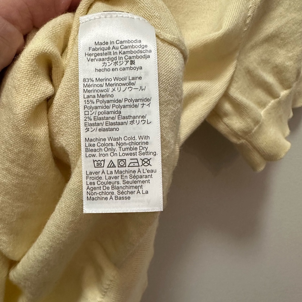 NWT! J.Crew Short-sleeve keyhole sweater in merino wool blend. Size Large - Picture 4 of 4